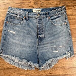 NWOT We The Free Denim Shorts 31 3.5”